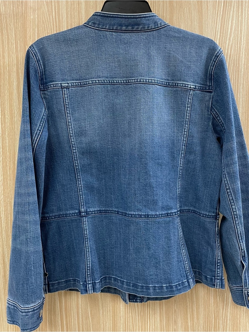 Talbots Denim Jacket Size L - Picture 5 of 7